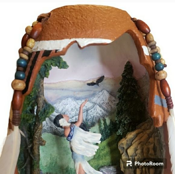 Eagle Spirit Decor Native Indian Clay Vase Mint VTG Ashton Drake 💜 - Picture 12 of 14